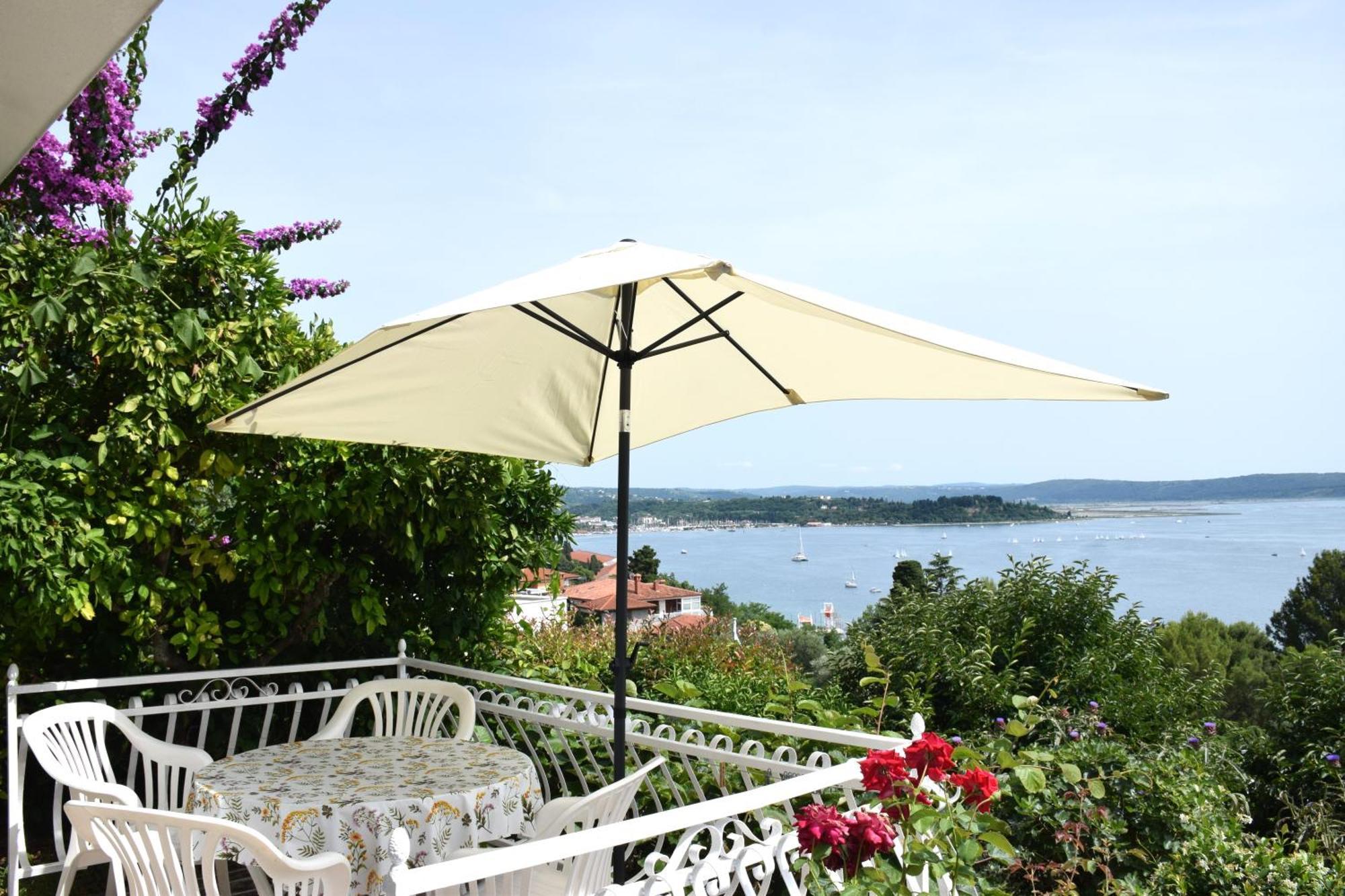 Apartments Fink Portoroz Bagian luar foto